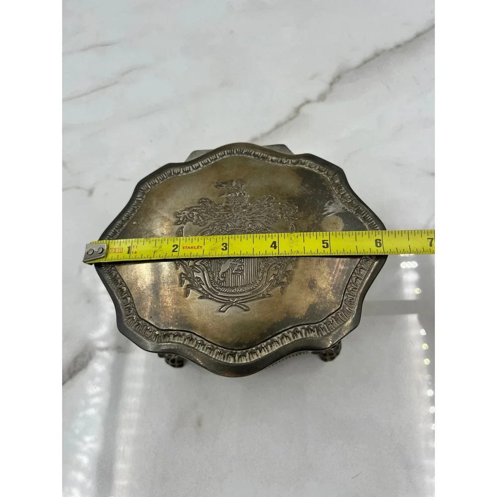 VTG Footed Silver Tone Jewelry Trinket Box Coat of Arms Crest Lion Legs